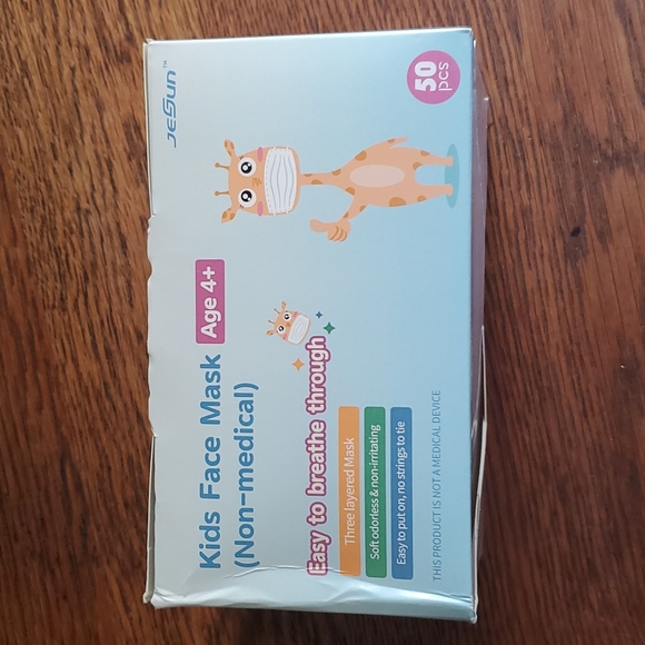 Jesun Children's 4+ Non-Medical Face Masks - Picture 2 of 5